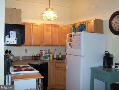 10 S Reading Ave unit 2B, Boyertown, PA 19512 - photo 2