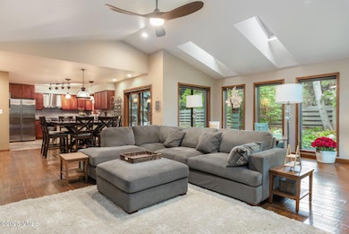 103 Meile Ln MLS-14