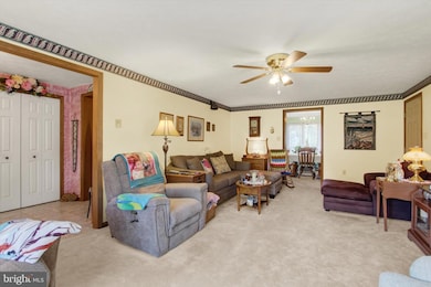 11902 Rinehart Dr, Waynesboro, PA 17268 - photo 7