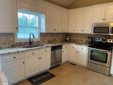 3148 Chesswood Ln, Winterville, NC 28590 - photo 7