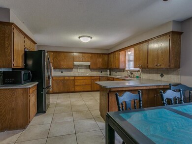2853 NW 115th Place, Oklahoma City, OK 73120 - photo 7