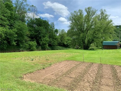 212 Cheuvront Ave, West Union, WV 26456 - photo 5