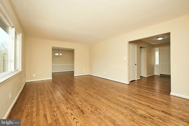 10700 Marlborough Rd, Fairfax, VA 22032 - photo 5