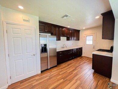 1017 0 Rose Ave, El Centro, CA 92243 - photo 4