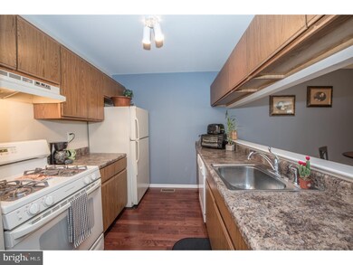 904 Northridge Dr unit 90A, Norristown, PA 19403 - photo 7