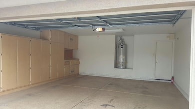 13555 W Watson Ln, Surprise, AZ 85379 - photo 4