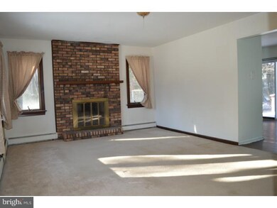 115 E Endfield Rd, Feasterville Trevose, PA 19053 - photo 7