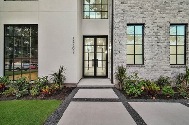 12302 Rip Van Winkle Dr, Houston, TX 77024 - photo 2