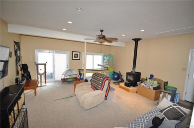 811 Hunter Rd, Easton, PA 18040 - photo 5