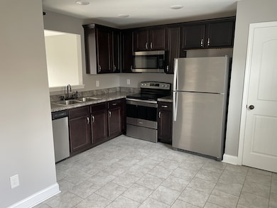 1708 Manning Dr unit 2, Clarksville, TN 37042 - photo 5