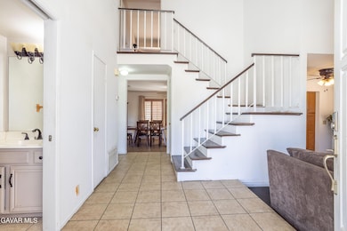 37422 Cambridge Ln, Palmdale, CA 93550 - photo 2