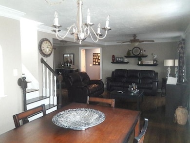 510 Hawthorn St, North Dartmouth, MA 02747 - photo 5