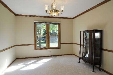 1529 Westglen Dr, Naperville, IL 60565 - photo 7