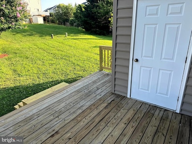 2047 Honeysuckle Ln, Winchester, VA 22601 - photo 3