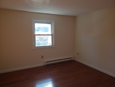 45 Holyoke St unit H, Easthampton, MA 01027 - photo 4