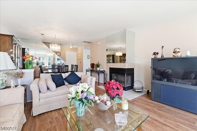 11 Letts Ct, Sayreville, NJ 08872 - photo 4