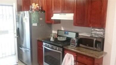 1337 W School St, Compton, CA 90220 - photo 3