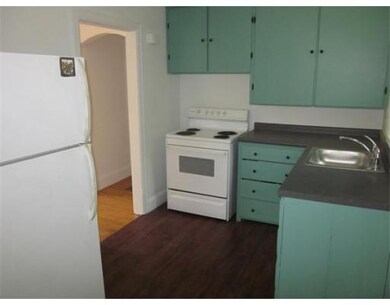 9 Mountain St unit 1, Florence, MA 01062 - photo 2