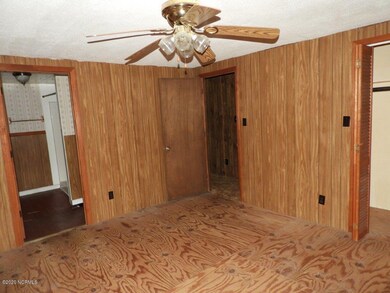 42 MASTER BEDROOM