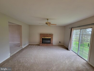7708 Sandstone Ct, Ellicott City, MD 21043 - photo 5