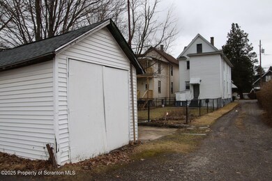 326 1/2 Warren St, Scranton, PA 18508 - photo 3