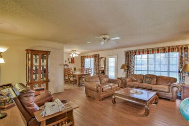 4511 Cimmaron Trail, Granbury, TX 76049 - photo 5