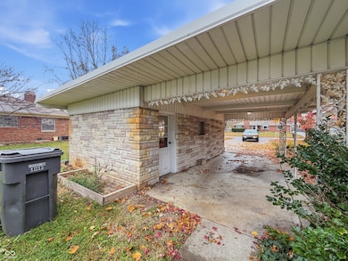 1012 Payton Ave, Indianapolis, IN 46219 - photo 7