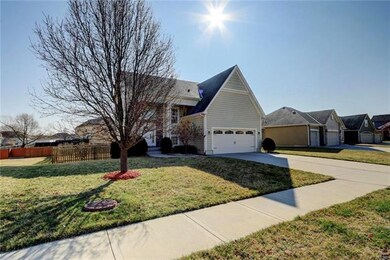 4409 SW Flintrock Dr, Lees Summit, MO 64082 - photo 3