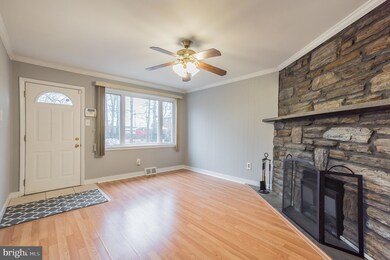 230 Fernwood Ave, Folsom, PA 19033 - photo 3