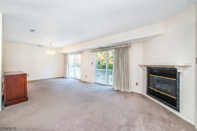 94 Woods Edge Dr, Succasunna, NJ 07876 - photo 6