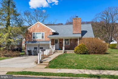 922 Brighton Ave, Reading, PA 19606 - photo 3