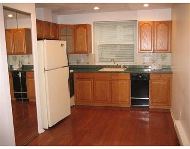 Sagamore Place Condominiums unit 118, Quincy, MA 02171 - photo 2