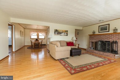 1047 New Hope Rd, Cross Junction, VA 22625 - photo 5
