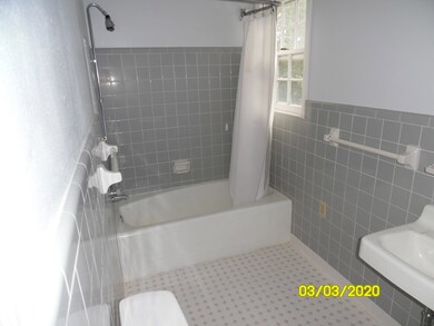 516 Gordon St E, Douglas, GA 31533 - photo 6