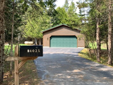 Garage & Paved Drive