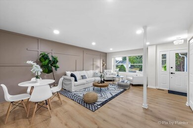 1366 Inverness Dr, Elgin, IL 60120 - photo 2