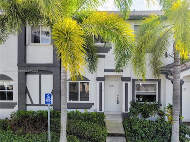 2221 SE 26th Ln unit 2221, Homestead, FL 33035 - photo 3