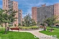 Park City Estates unit 8K, Rego Park, NY 11374 - photo 3