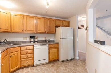 8 Acorn Ave, Fitchburg, MA 01420 - photo 5