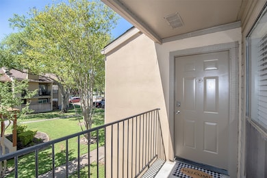 Wonderful covered entrance to the condo.