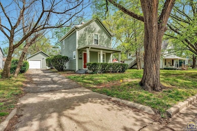 1154 SW Wayne Ave, Topeka, KS 66604 - photo 2