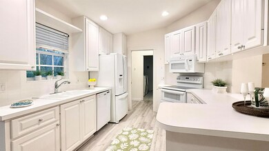 2861 Livingston Ln, West Palm Beach, FL 33411 - photo 5