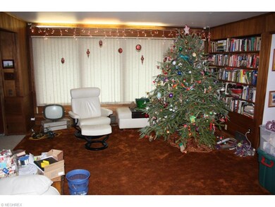 Foyer to the left, wing of bedrooms to the right. 