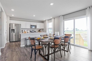 2820 50th St, Des Moines, IA 50310 - photo 6