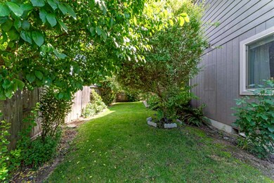 337 SW Wagner Meadows Dr, Grants Pass, OR 97526 - photo 6