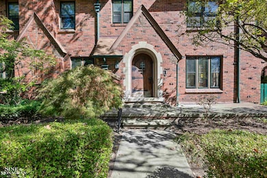 1350 Buckingham Rd, Grosse Pointe Park, MI 48230 - photo 2
