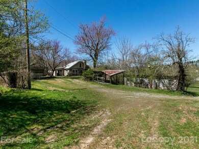 66 Grove Park Rd, Hendersonville, NC 28739 - photo 3