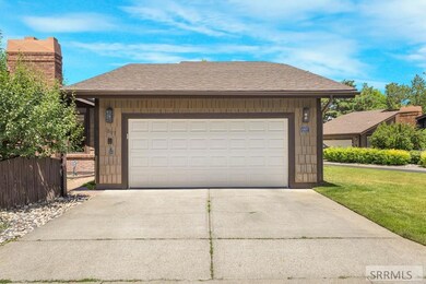 1307 Laurel Dr, Idaho Falls, ID 83404 - photo 2