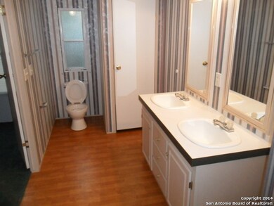 15047 Antonio Dr unit 5, Helotes, TX 78023 - photo 7