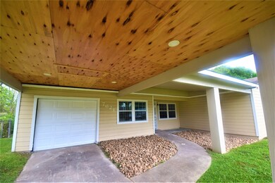 7621 W Knoll St, Houston, TX 77028 - photo 3